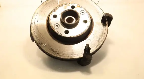 Front wheel hub spindle knuckle
