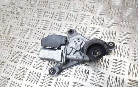 Toyota Auris 150 Rear window wiper motor 8513002030