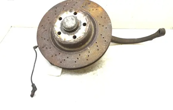 Mercedes-Benz S W220 Front wheel hub