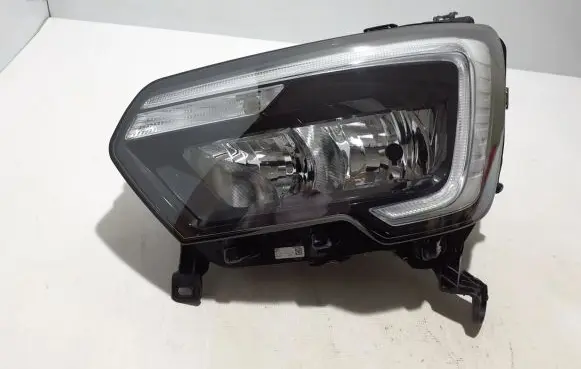 Renault Master III Headlight/headlamp 260607867R