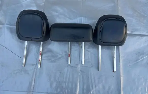 Jeep Cherokee Rear seat headrest 