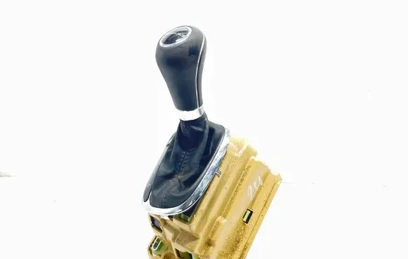 Mercedes-Benz CLK A209 C209 Gear shifter/selector A2032678524
