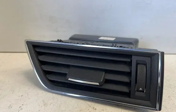 Skoda Superb B8 (3V) Dashboard side air vent grill/cover trim 3V0819702C 22042017 9568