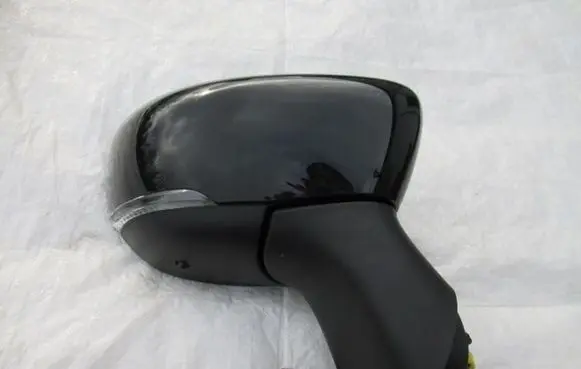 Renault Captur Front door electric wing mirror 