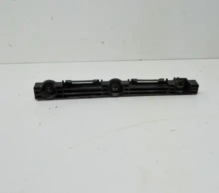 Tesla Model S Front bumper mounting bracket 100369300A