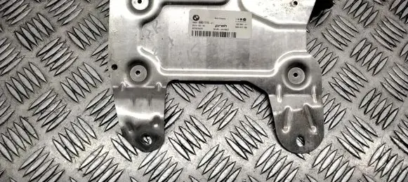 BMW X5 F15 Other engine bay part 6861770 9010516379