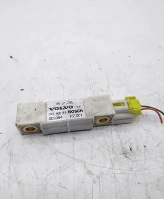 Volvo XC90 Airbag deployment crash/impact sensor 8651755