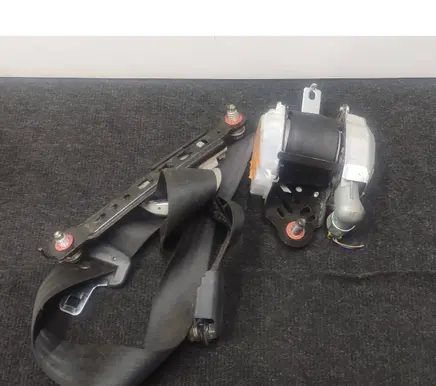 KIA Rio Front seatbelt 888701W600 888801W600 3533