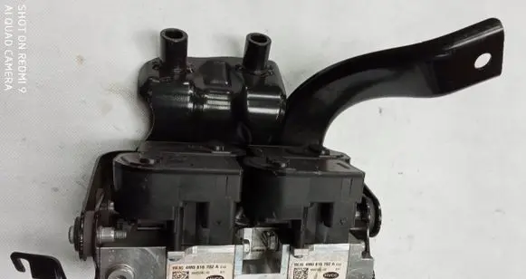 Audi Q7 4M Air conditioning (A/C) expansion valve 4M0816101K