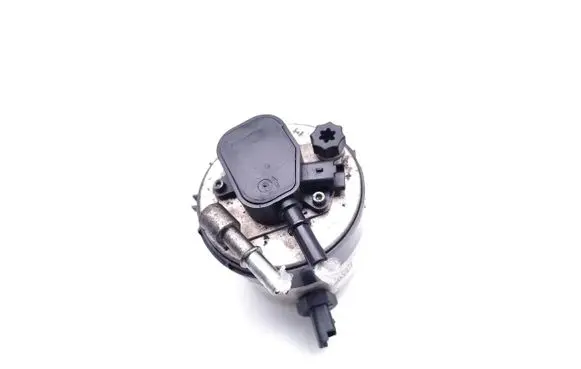 Volvo C30 Fuel filter housing E1310R0513715 WK939