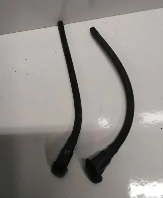 Windshield washer spray nozzle
