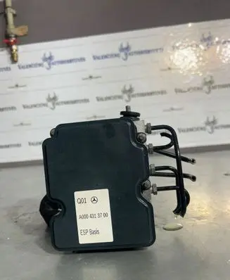 Mercedes-Benz B W246 W242 ABS Pump A0004313700