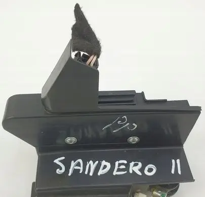 Dacia Sandero Front door lock