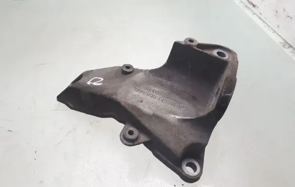 Audi A6 S6 C5 4B Gearbox mounting bracket 8D0399114AJ
