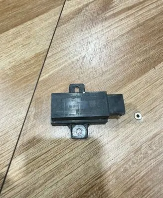 Mercedes-Benz S W221 Tire pressure control unit A0018275101 56053034AC 5WY7361