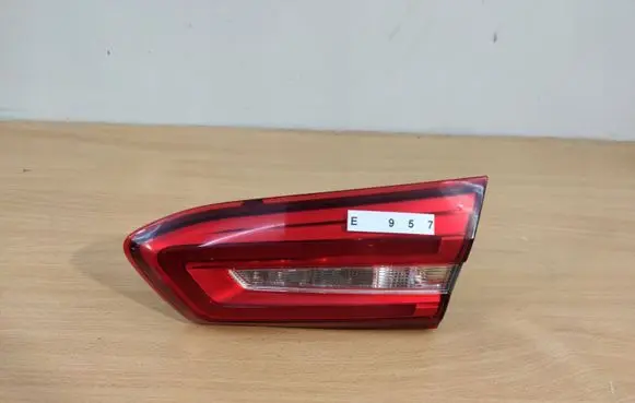 Ford Focus Tailgate rear/tail lights JX7B13A602PC