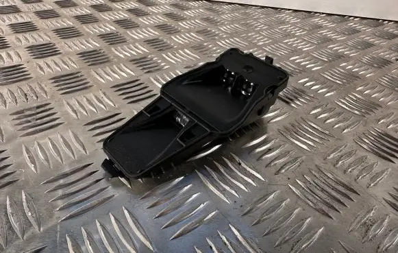 Windshield/windscreen camera