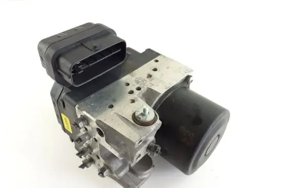 Lexus IS 220D-250-350 ABS Pump 4454053100 KL6595