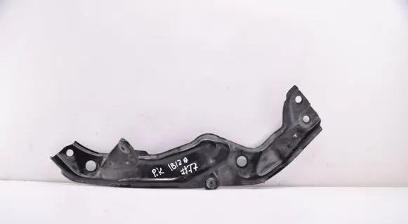 Front bumper mounting bracket