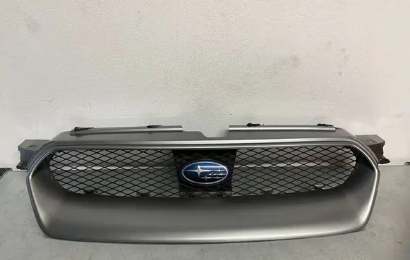 Subaru Legacy Front grill J1017AG001