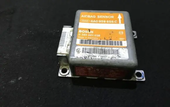Audi A6 S6 C4 4A Airbag control unit/module 8A0959655C 0285001038