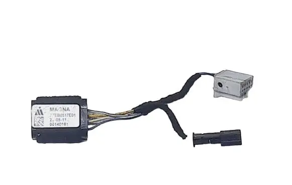 Mercedes-Benz C W204 Wing mirror control module ZTEB0517E01 00140181