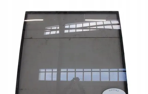 Mercedes-Benz Sprinter W901 W902 W903 W904 Rear side window