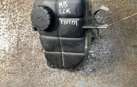 Mercedes-Benz CLK A209 C209 Coolant expansion tank/reservoir 2035000049