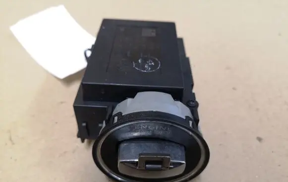 Volkswagen PASSAT B6 Ignition lock 3C0905843