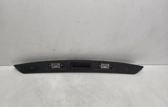 Volkswagen Tiguan Trunk door license plate light bar 5N0827335B