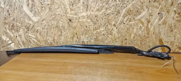 BMW 7 E65 E66 Front wiper blade arm 61617119205