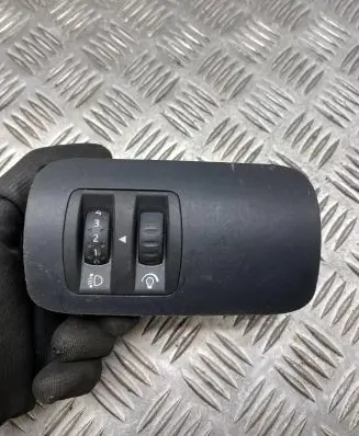 Renault Megane II Headlight level height control switch 8200176081 7785