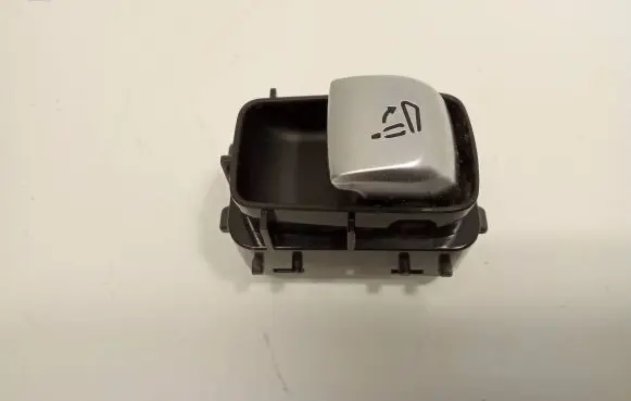 Mercedes-Benz GLC C253 Seat control switch A2059052213 172649051