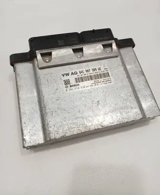 Skoda Fabia Mk3 (NJ) Engine control unit/module 04C907309AE 0261S10530