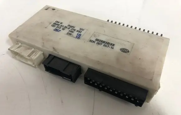 BMW 5 E39 Comfort/convenience module 61358376692 8376692