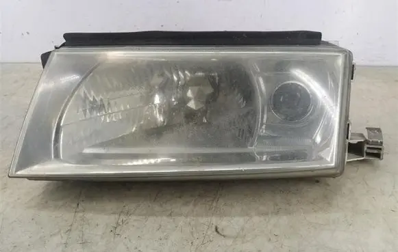 Skoda Octavia Mk1 (1U) Headlight/headlamp