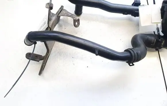 Volkswagen Golf VI Engine coolant pipe/hose 03l122157r