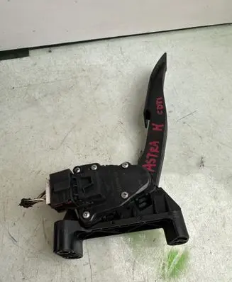 Opel Astra H Accelerator throttle pedal 01094604