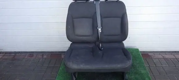 Opel Vivaro Second row seats 