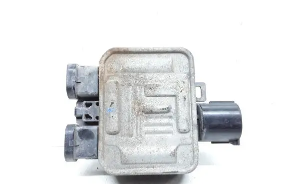Volvo V60 Coolant fan relay 940013802