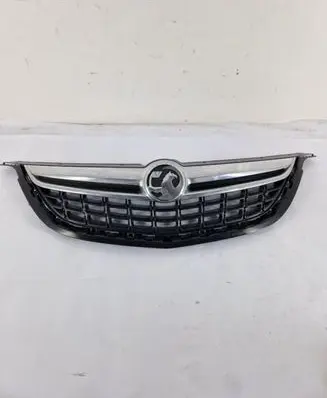 Opel Zafira C Front grill 13300698