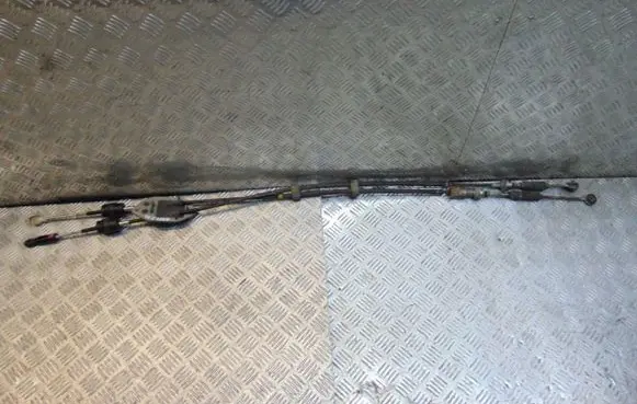 Toyota Avensis T220 Gear shift cable linkage 