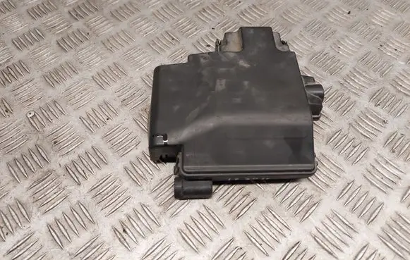 Tesla Model S Fuse module 101327200E