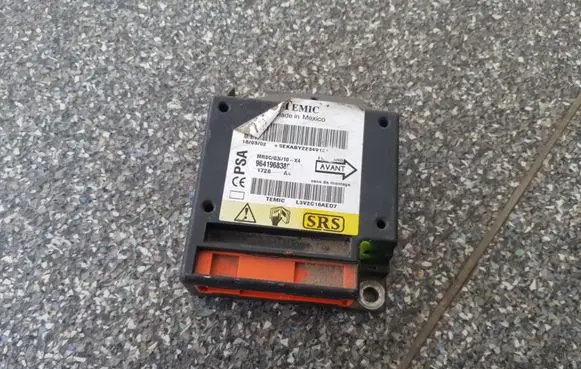 Peugeot 607 Airbag control unit/module 9641968380
