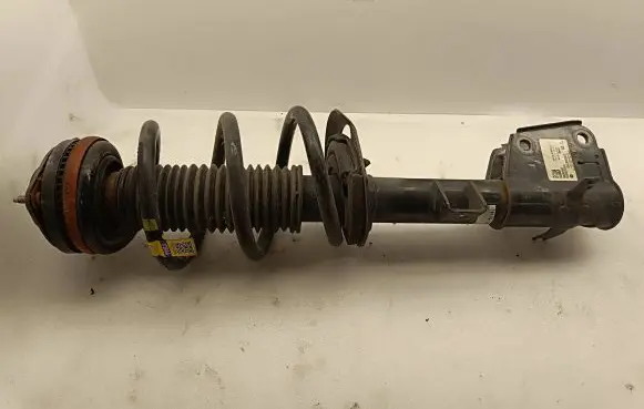 Chrysler Pacifica Front shock absorber with coil spring 68231728AA SD03