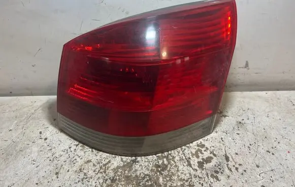 Opel Signum Rear/tail lights 377002 13159862 22082003