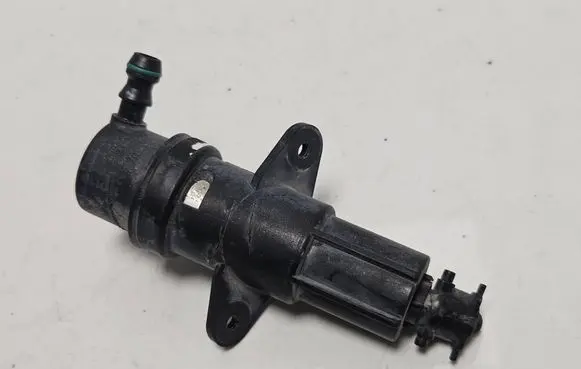 BMW 1 E82 E88 Headlight washer spray nozzle 7001949