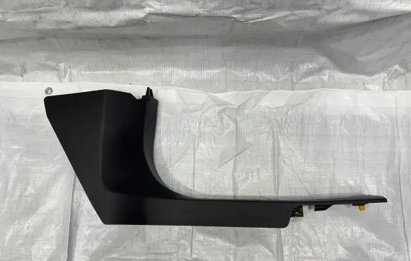 Alfa Romeo Stelvio Foot area side trim 