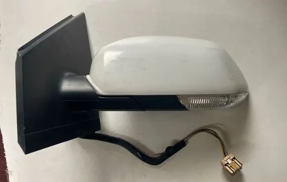 Volkswagen Polo IV 9N3 Front door electric wing mirror 213856071