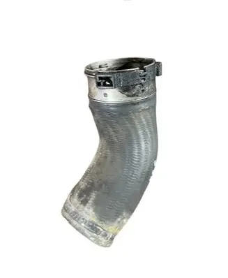 Volvo V60 Intercooler hose/pipe 31338545
